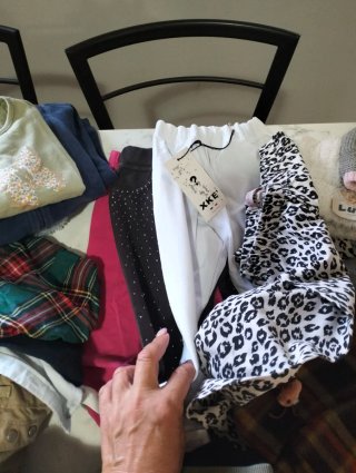 Lotto abbigliamento bimbo/bimba 18-36 mesi
