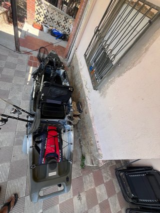 Kayak con pedales para pesca