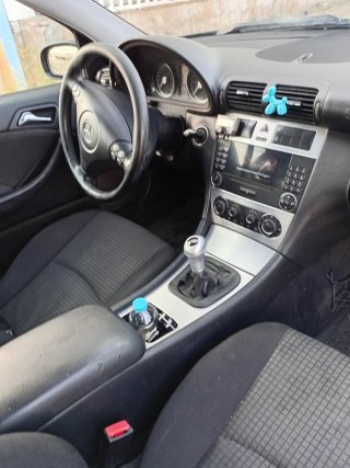 Mercedes-Benz Clase C 2006