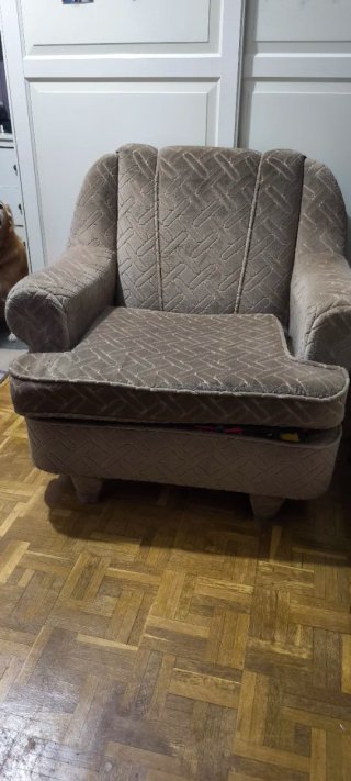 Sillón tapizado de calidad