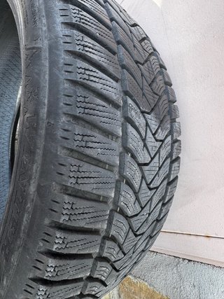 Neumático 235/40R18 95V