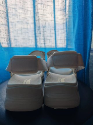 Sandalias Skechers Blancas