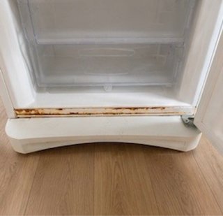 Congelador Vertical Indesit 7 compartimentos