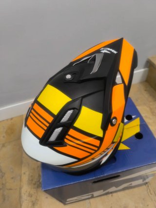 Casco infantil Swaps