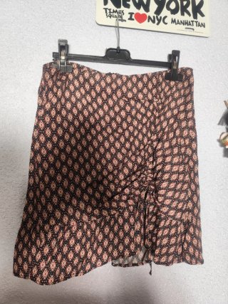 Falda estampada con cordón marca Ese o Ese