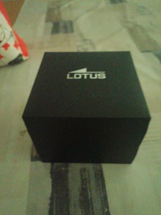 Reloj Lotus Dorado y Naranja