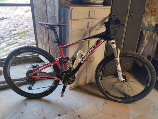 Bicicleta de Montaña Giant Roja
