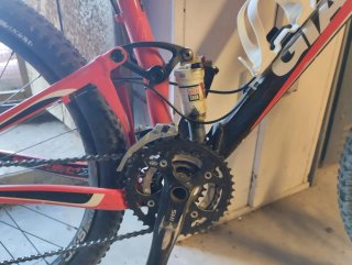 Bicicleta de Montaña Giant Roja