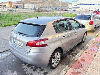 Peugeot 308 2016