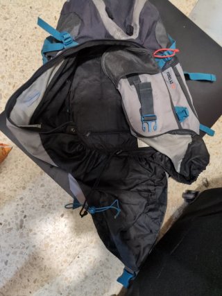 Mochila Forclaz Decathlon 50L Gris/Azul