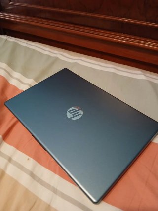 HP Laptop Plata y Negro 15-fd1020ns|32GBRAM|1TBSSD