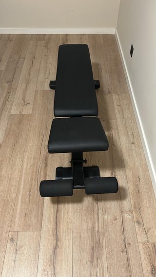 Banco de pesas negro reclinable