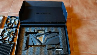 Gigabyte RTX 2080 SUPER GAMING OC WATERFORCE