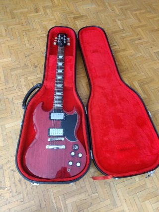 Epiphone SG Standard Guitarra  + estuche duro