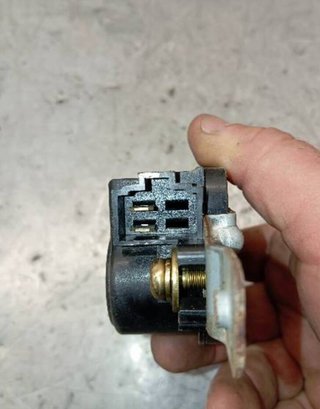 Mb669156 motor cierre mitsubishi montero 2.8 42678