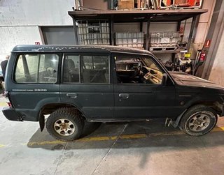 Mb669156 motor cierre mitsubishi montero 2.8 42678