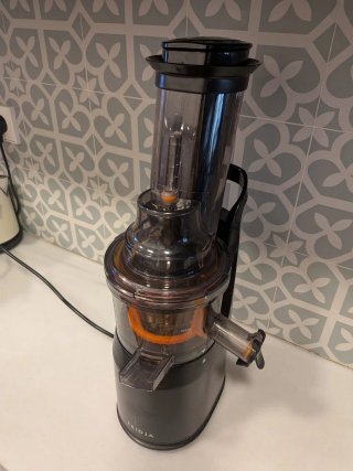 Extractor Frigida F1900 prensado en frío