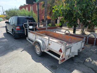 Se alquila remolque y transporte