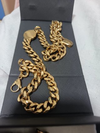 Juego Cadena y Pulsera Guess Acero Dorado Oroginal