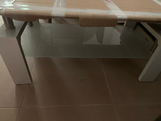 Mesa de diseño centro cristal y metal