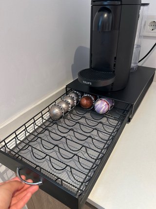 Cafetera Nespresso Vertuo Plus negro mate