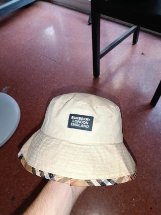 Sombrero Burberry London Beige