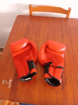 Guantes de Boxeo Outshock 14 oz ROJO
