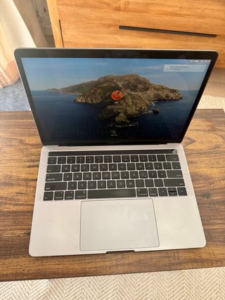 MacBook Pro 13” 2019 Touch Bar i5 8GB 1TB