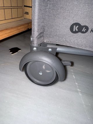 Cuna de viaje portatil sin uso alguno, con colchón