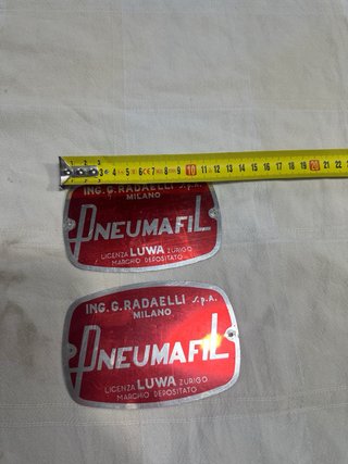2 Placas Metálicas Vintage Pneumafil