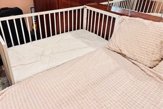 Cuna con opcion colecho IKEA URGE