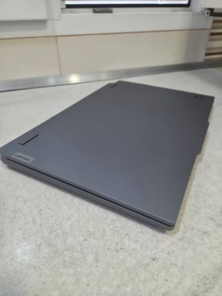 Lenovo LOQ 15AHP10 Ryzen 7 250 RTX 5050 24GB RAM
