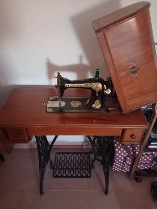 Máquina de coser Singer Manuf. G.B.