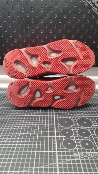 Adidas Yeezy Boost 700 Hi-Res Red 2022