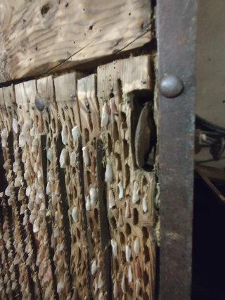 Trillo antiguo de madera