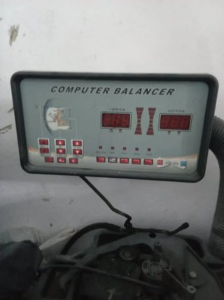 Desmontadora y Equilibradora de Ruedas