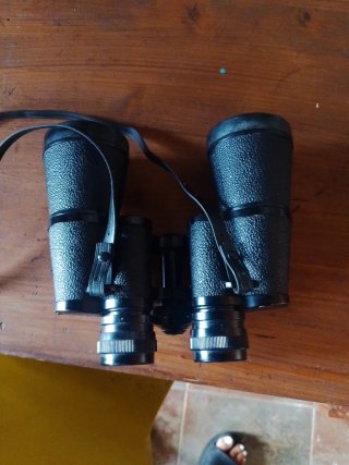 Prismáticos negros