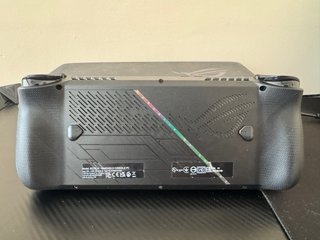Asus ROG Ally X + Cargador + Funda