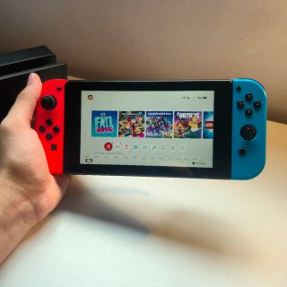 Nintendo Switch Completa + Accesorios