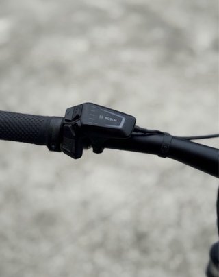 Bicicleta eléctrica CUBE Reaction Hybrid 625 M