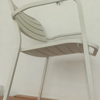 Juego de 2 Sillas .