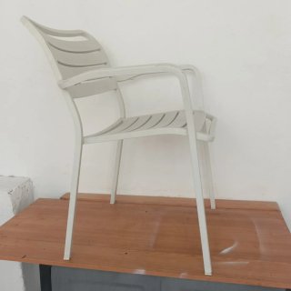 Juego de 2 Sillas .