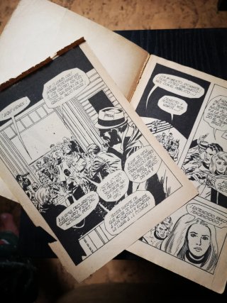 Dos retro comics de marvel