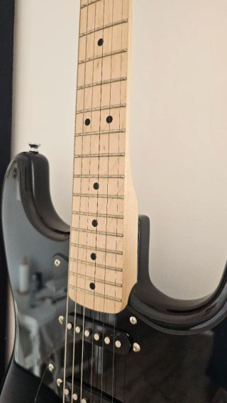 Guitarra Eléctrica Fender Squier Stratocaster