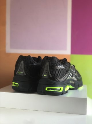 Nike A i r M a x Moto 2K Talla 44.5