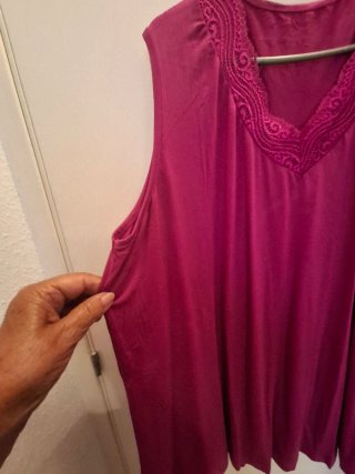Blusa sin mangas con encaje