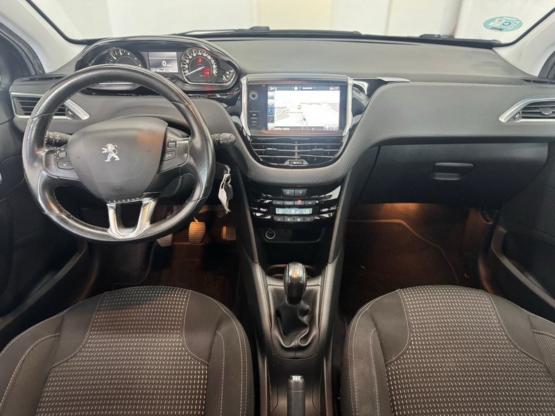 Peugeot 208 2015, foto 9