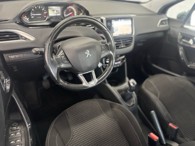 Peugeot 208 2015, foto 7