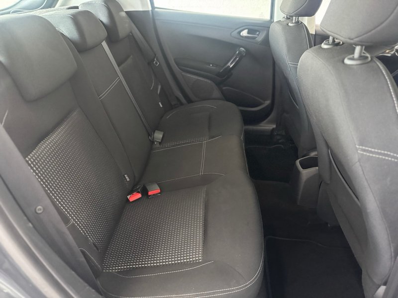 Peugeot 208 2015, foto 13