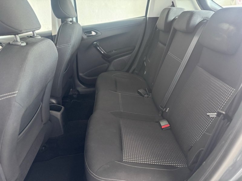 Peugeot 208 2015, foto 12